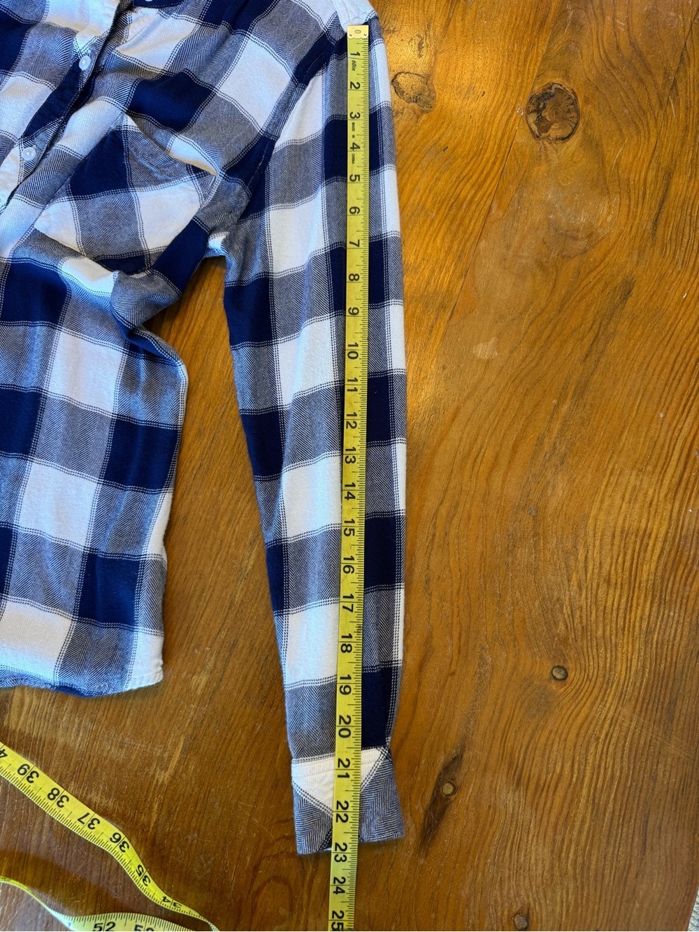 Rails Navy and White Large Checked Button-Up Long Sleeve Shirt Ultra Soft, Small - Picture 9 of 9